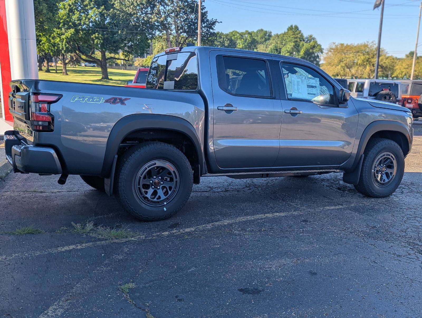 New 2026 Nissan Frontier PRO-4X w/ Tow Package AWD/4WD image 10
