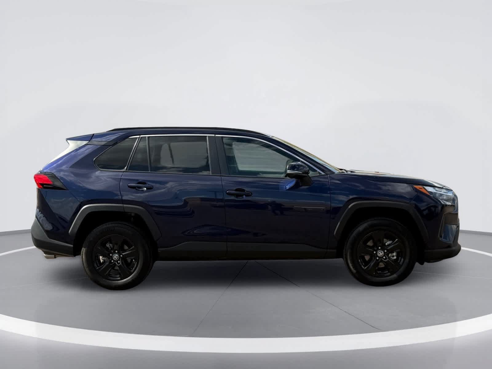 Used 2025 Toyota RAV4 XLE FWD image 9