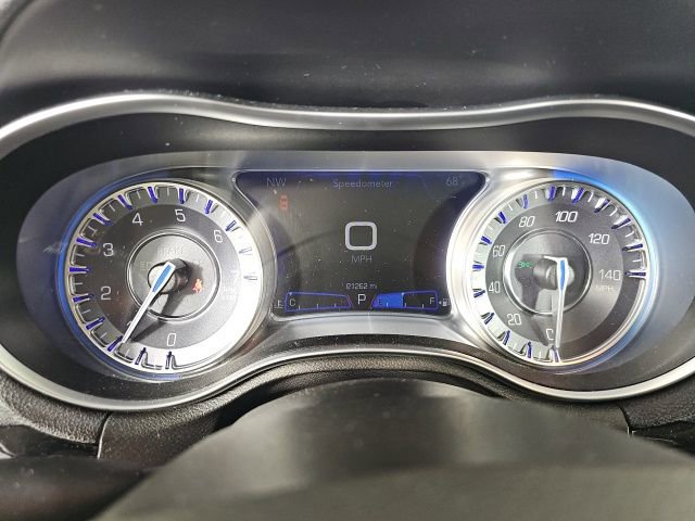 Certified 2023 Chrysler 300 Touring w/ Sport Appearance Package image 12