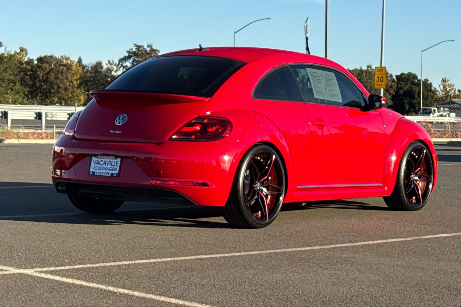 Used 2019 Volkswagen Beetle 2.0T S FWD image 4