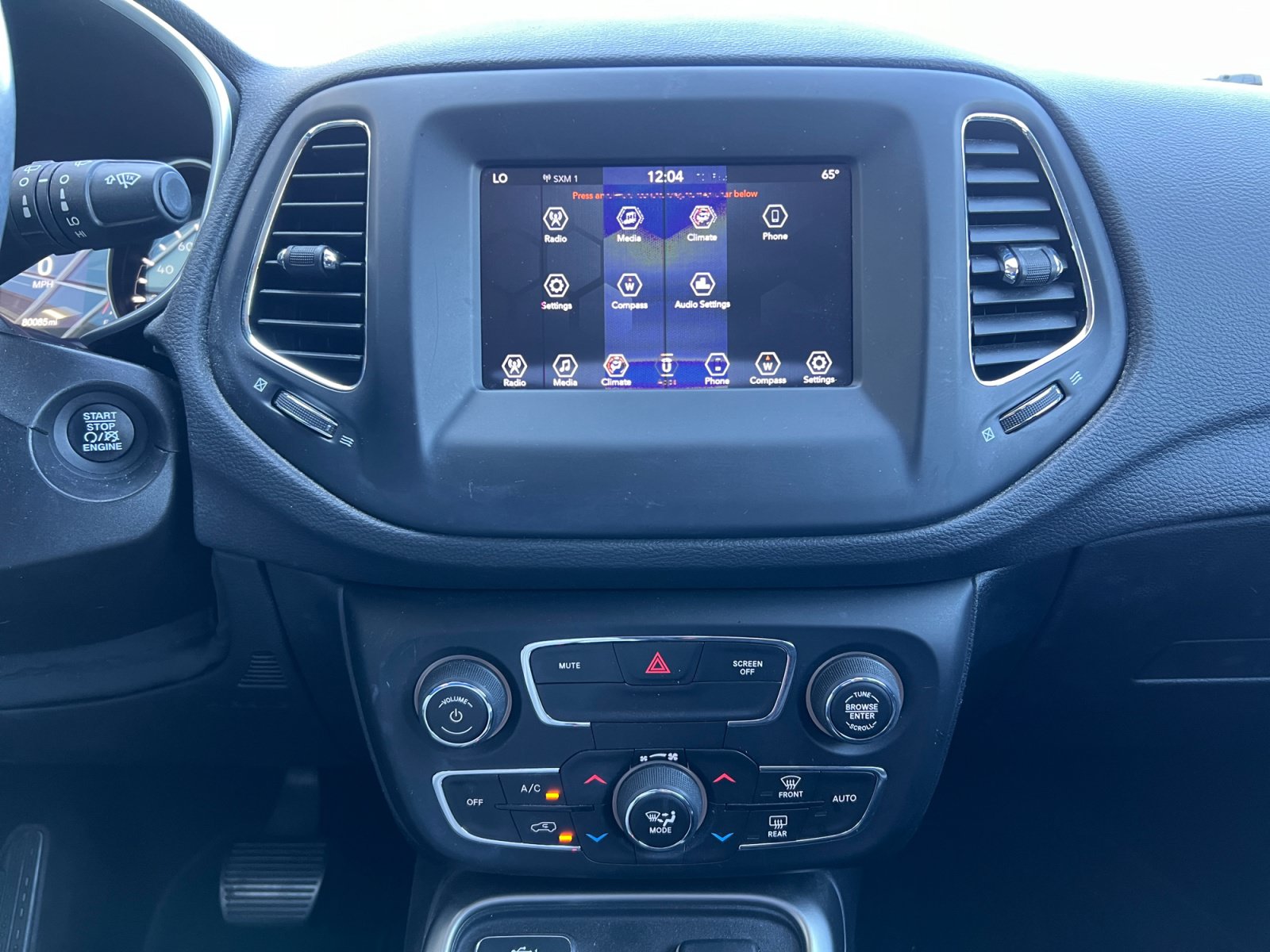 Used 2020 Jeep Compass Latitude FWD image 26