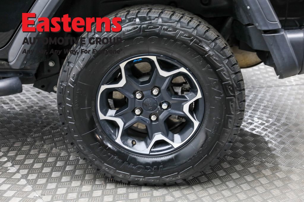 Used 2022 Jeep Wrangler Unlimited Rubicon 4xe w/ Cold Weather Group image 8