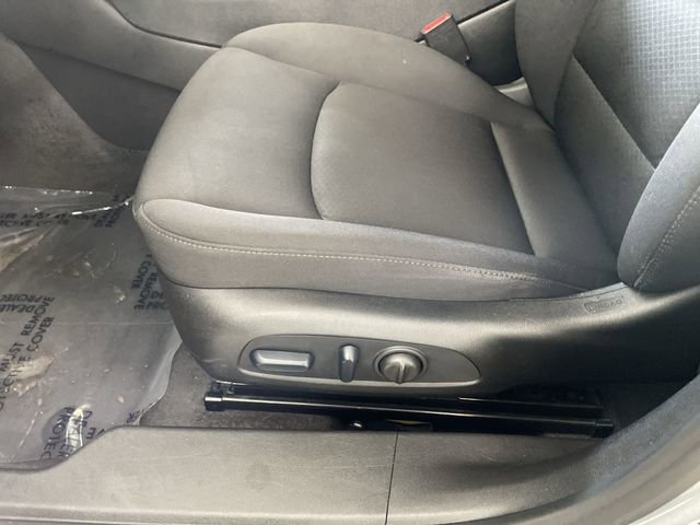 Used 2024 Chevrolet Malibu LT image 19