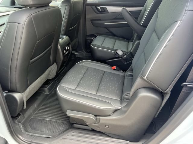 Used 2026 Buick Enclave Sport Touring w/ Power Package FWD image 10