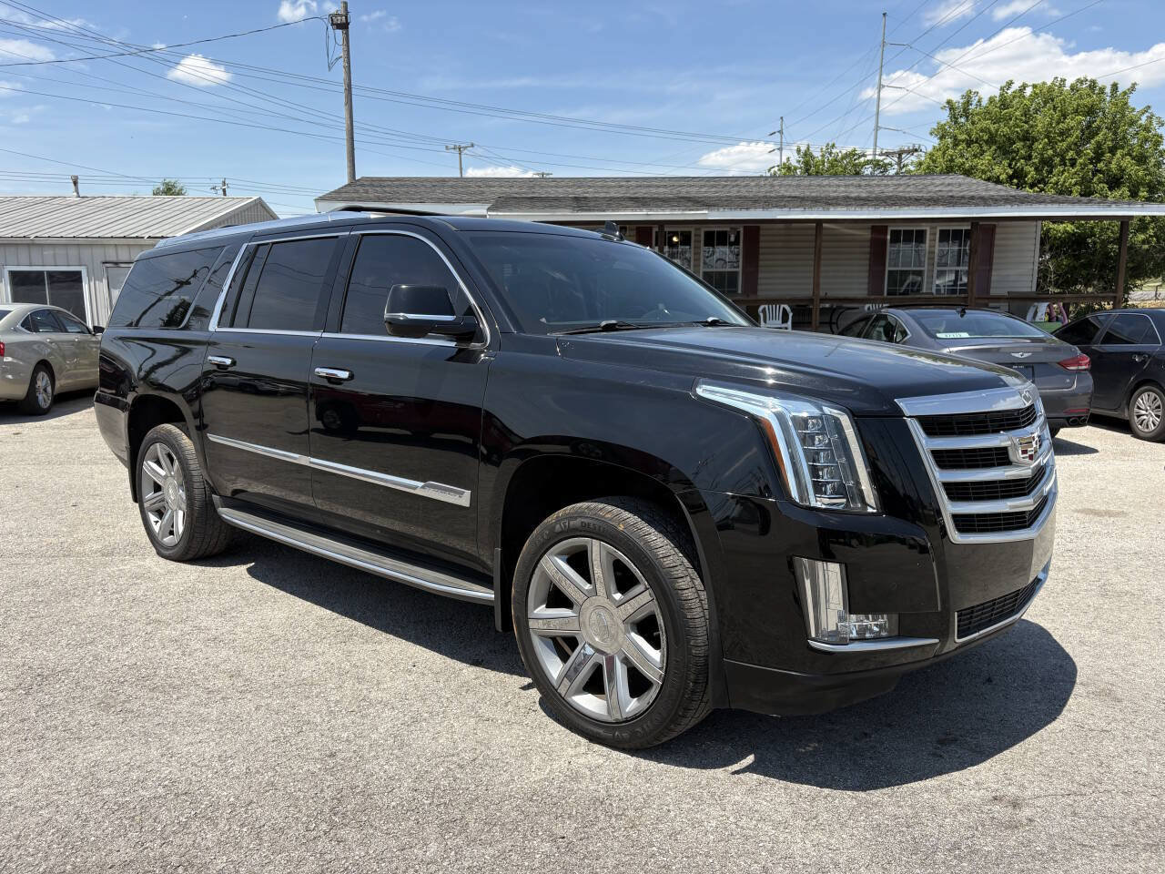 Used 2015 Cadillac Escalade ESV Luxury RWD image 6