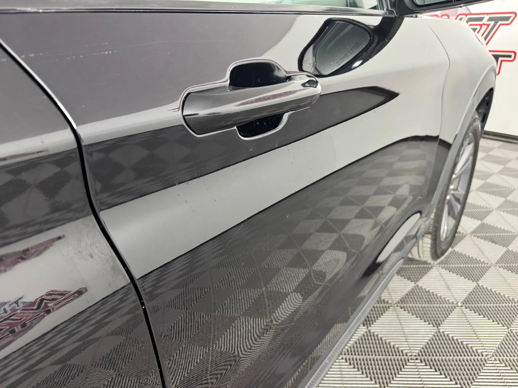 Used 2022 Ford Explorer XLT w/ Equipment Group 202A image 31