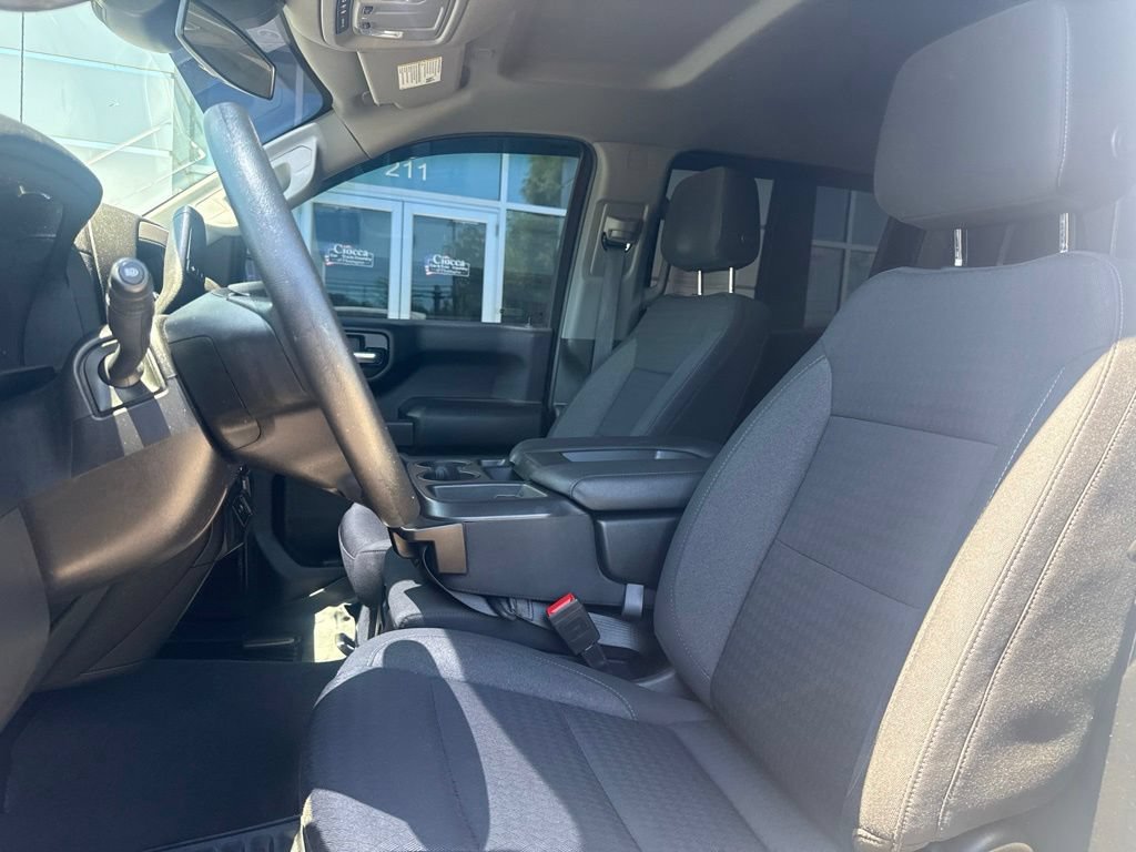 Used 2023 Chevrolet Silverado 1500 Custom AWD/4WD image 14