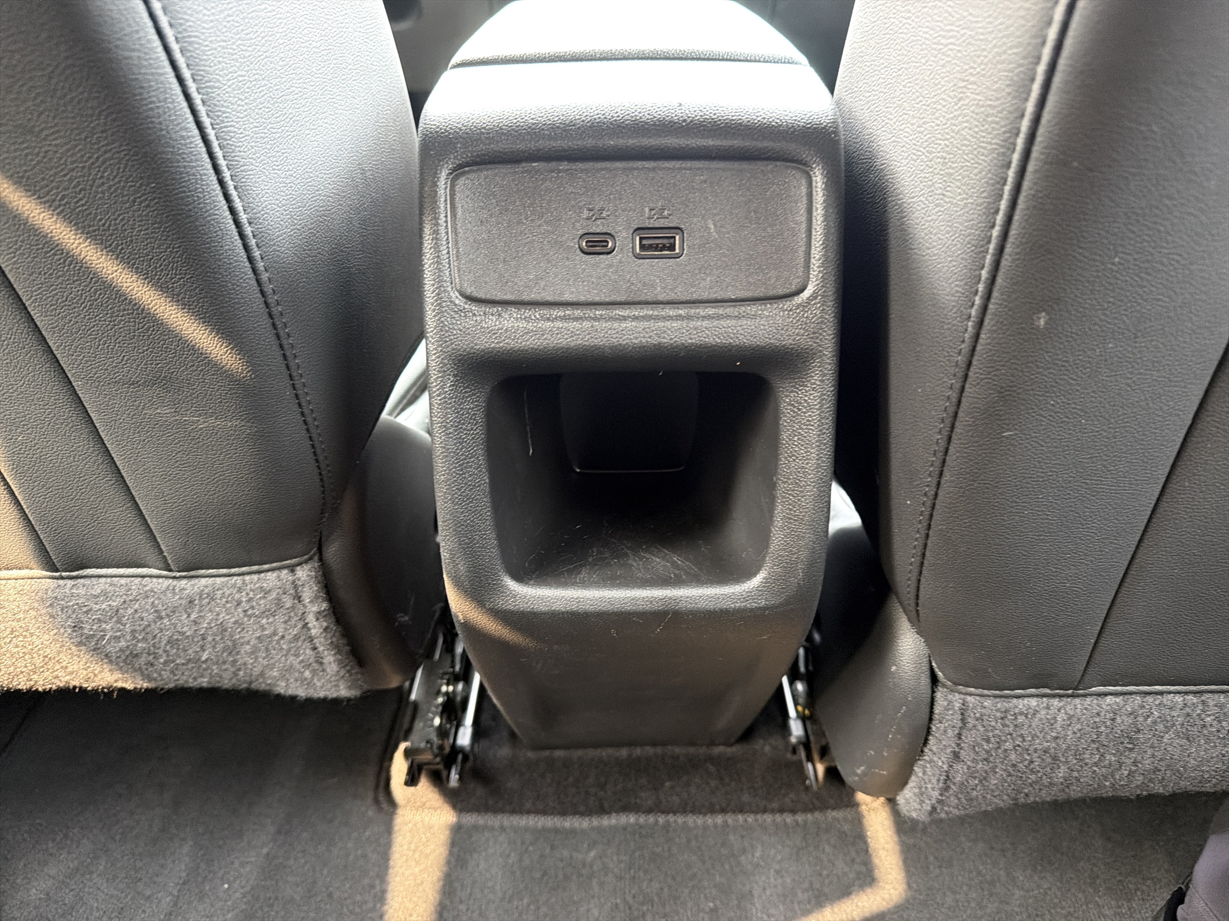 Used 2024 Chevrolet Trax RS FWD image 29