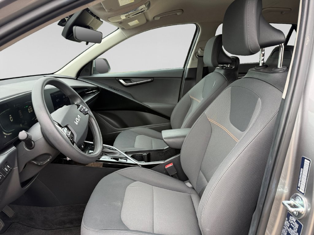 Used 2025 Kia Niro LX FWD image 20