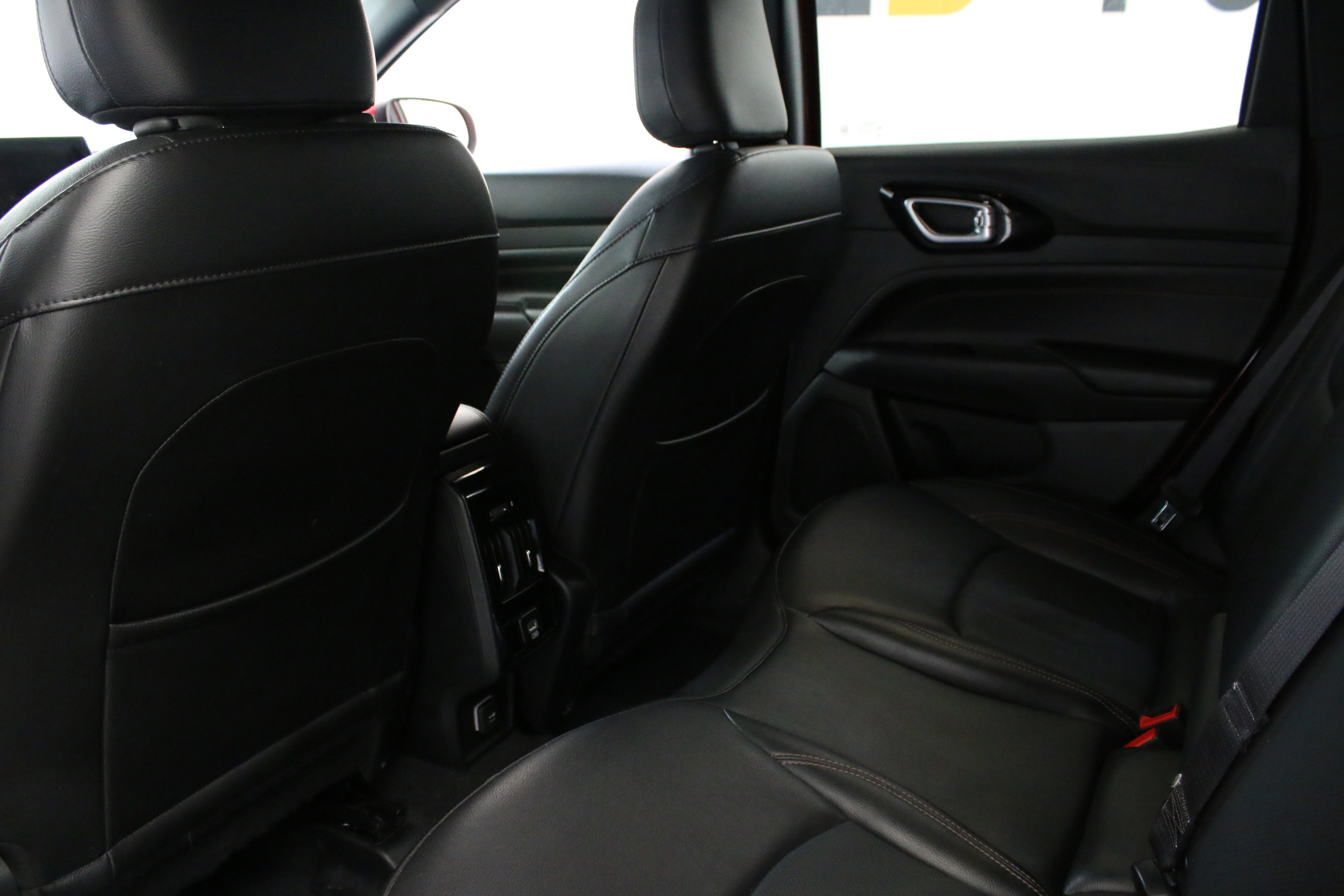 Used 2022 Jeep Compass Limited image 24