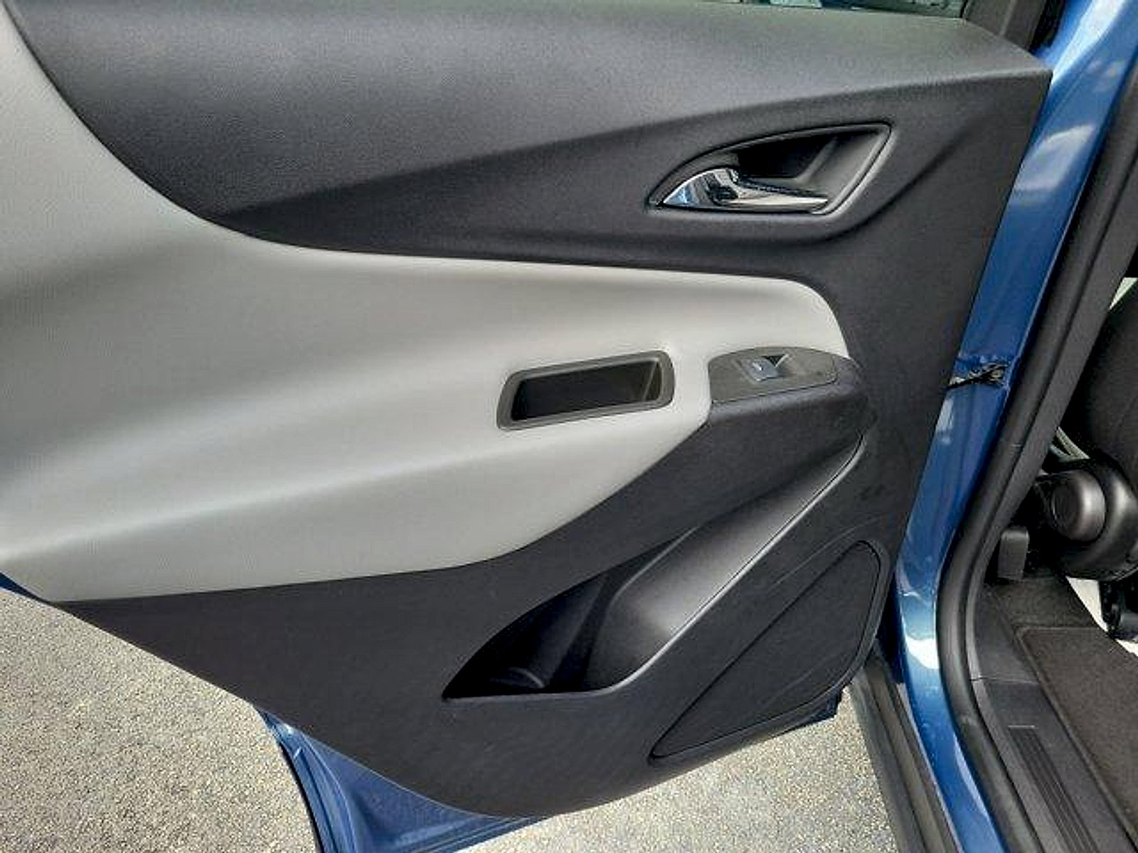 Used 2024 Chevrolet Equinox LS FWD image 19