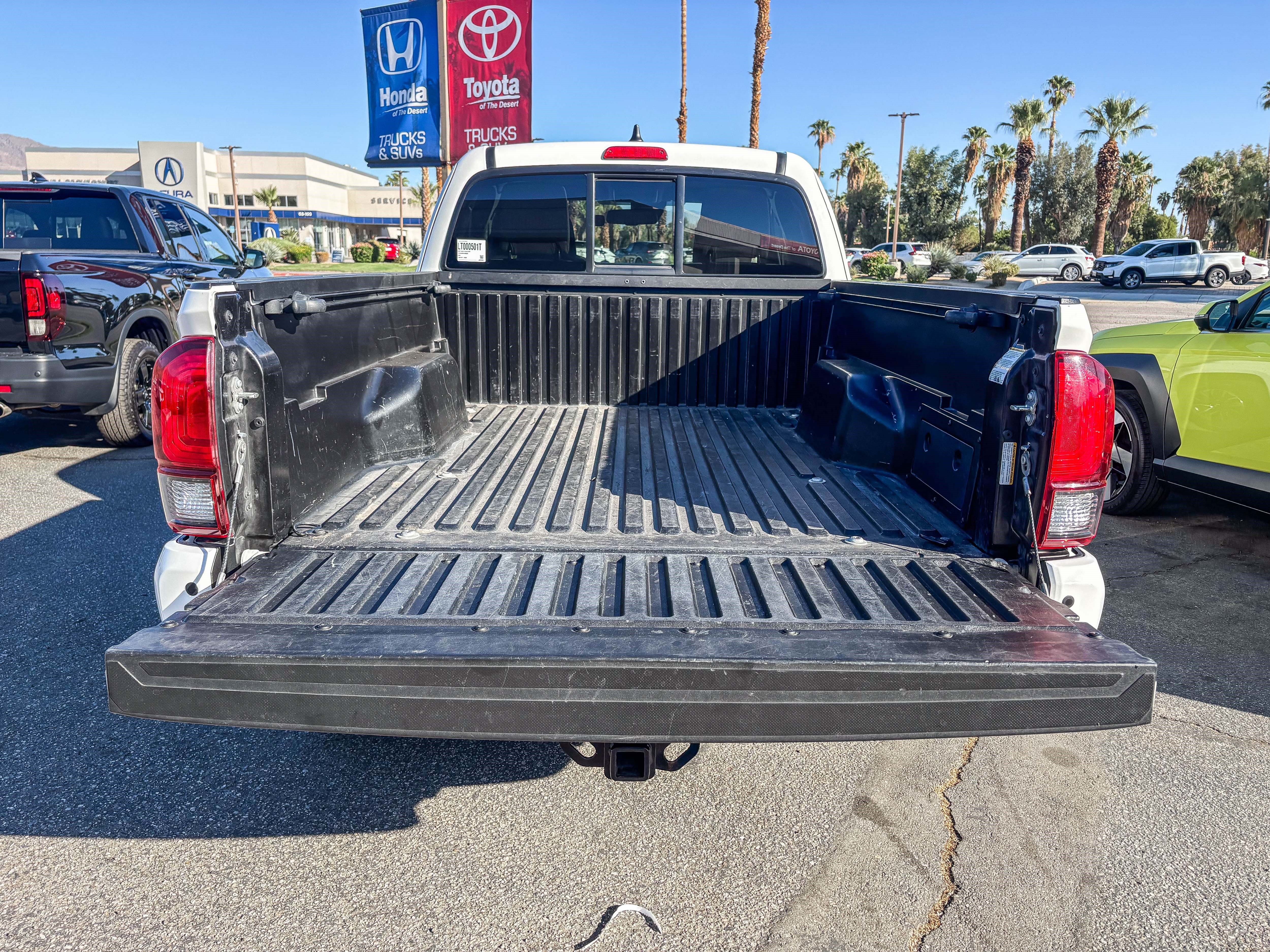 Used 2020 Toyota Tacoma SR5 RWD image 13