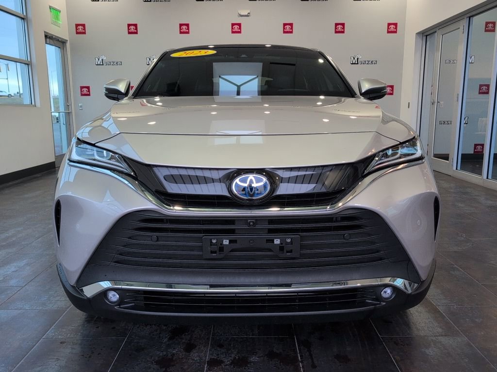 Certified 2023 Toyota Venza Limited image 3