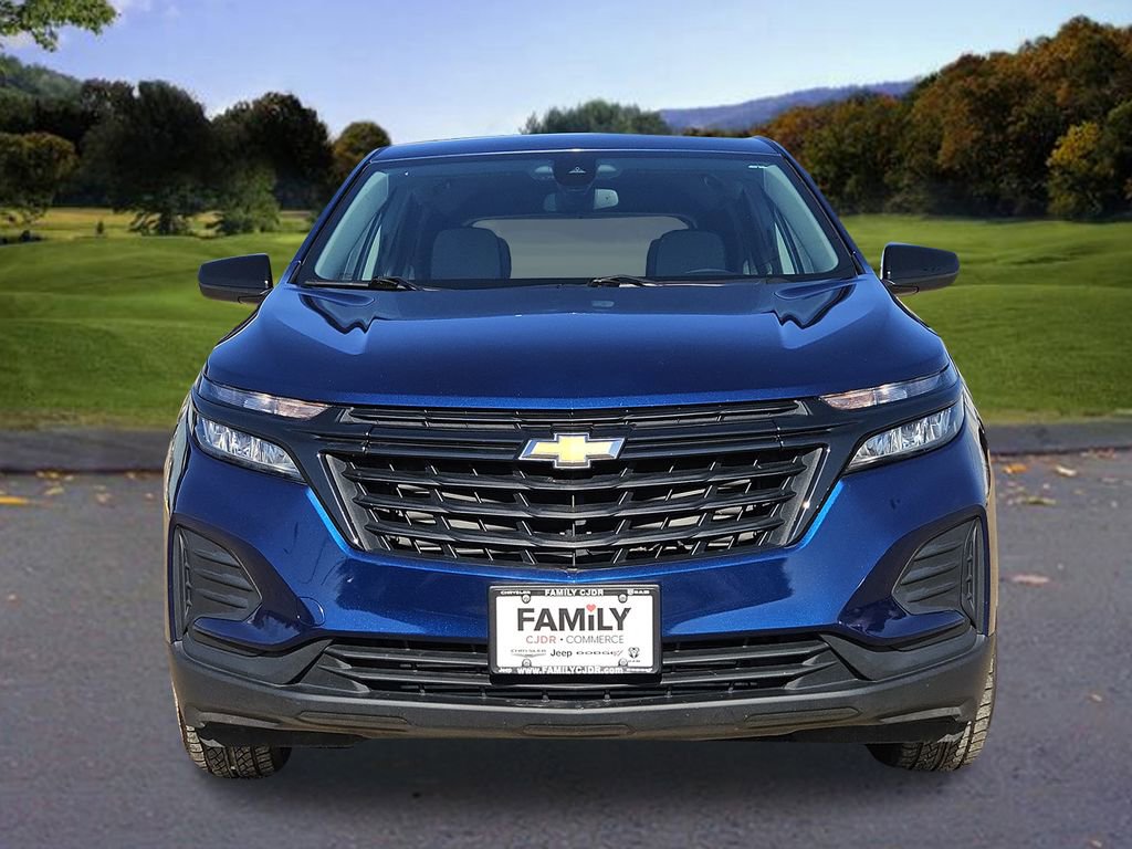 Used 2022 Chevrolet Equinox LS image 2