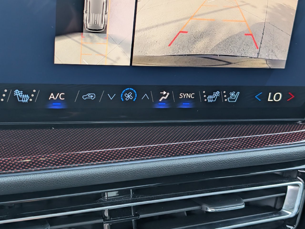 Used 2026 Chevrolet Traverse RS w/ LPO, Floor Liner Package FWD image 15
