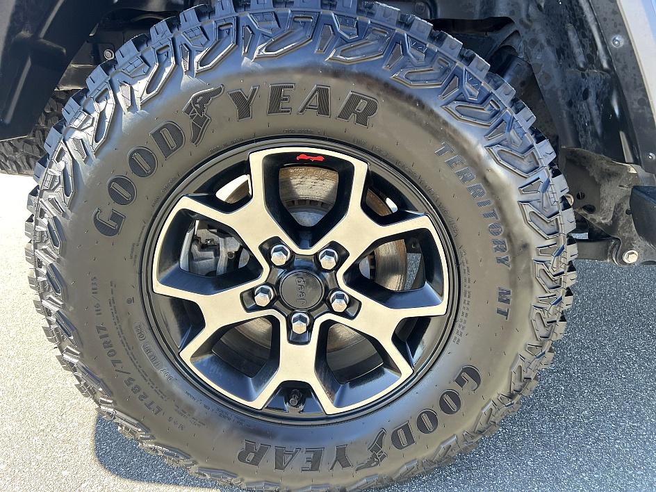 Used 2020 Jeep Gladiator Overland w/ Popular Equipment Package image 11