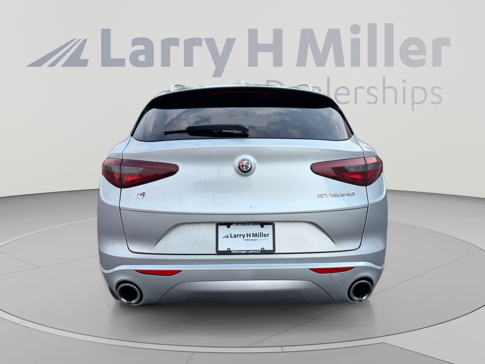 Used 2020 Alfa Romeo Stelvio Ti Lusso AWD/4WD image 4