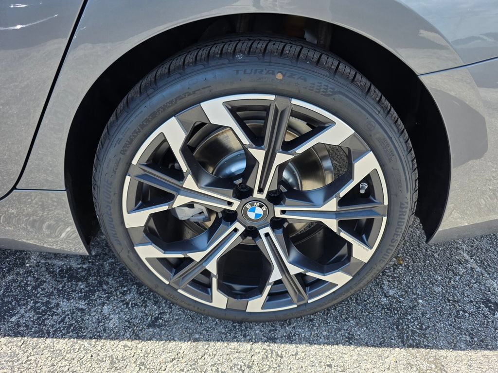 New 2026 BMW 330i Sedan w/ Convenience Package RWD image 6