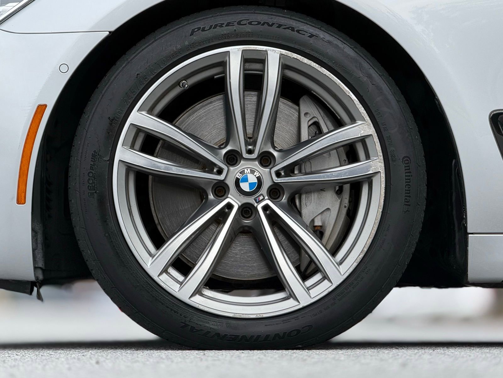 Used 2018 BMW 750i xDrive image 17