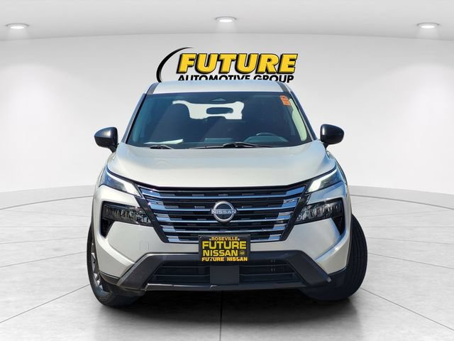 Certified 2024 Nissan Rogue S AWD/4WD image 2