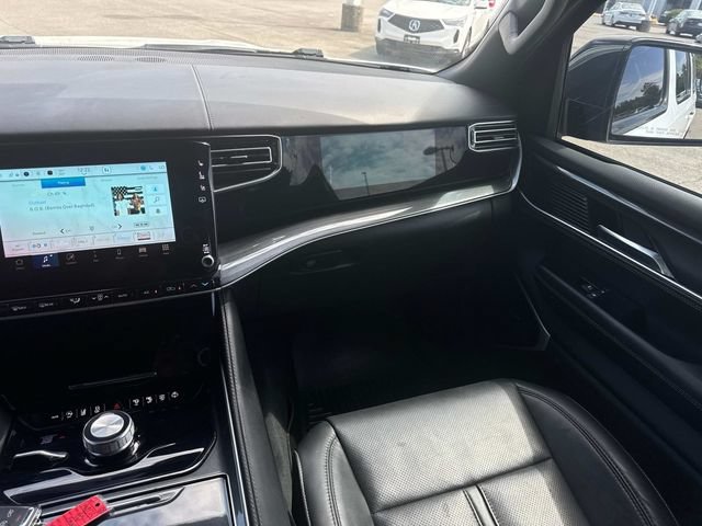 Used 2023 Jeep Wagoneer 4WD w/ Convenience Group I image 20