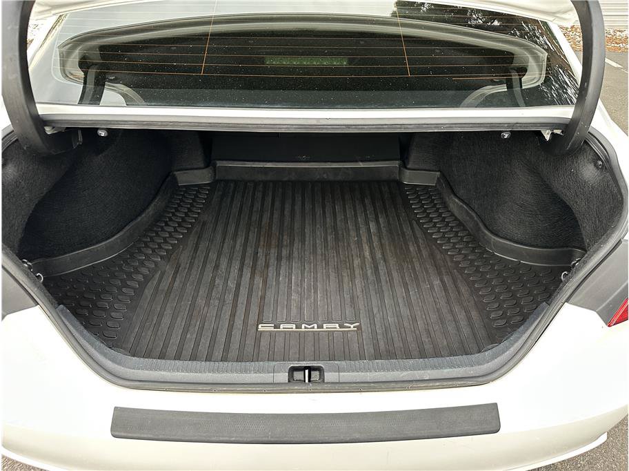 Used 2023 Toyota Camry SE FWD image 29