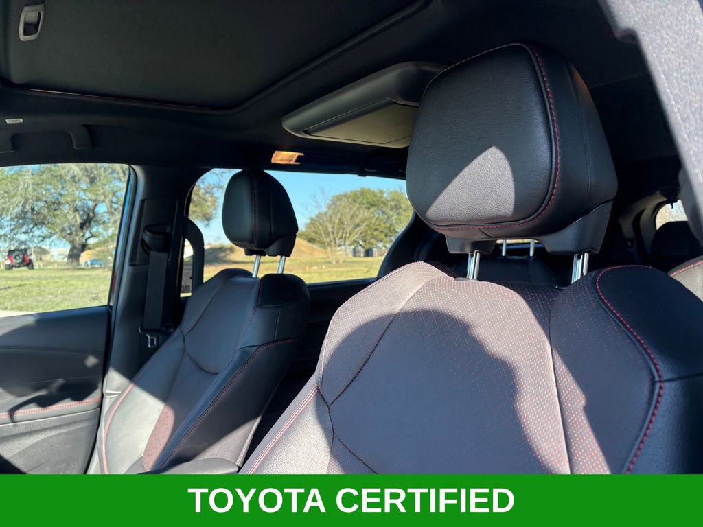 Certified 2025 Toyota Sienna XSE w/ XSE Premium Package image 11
