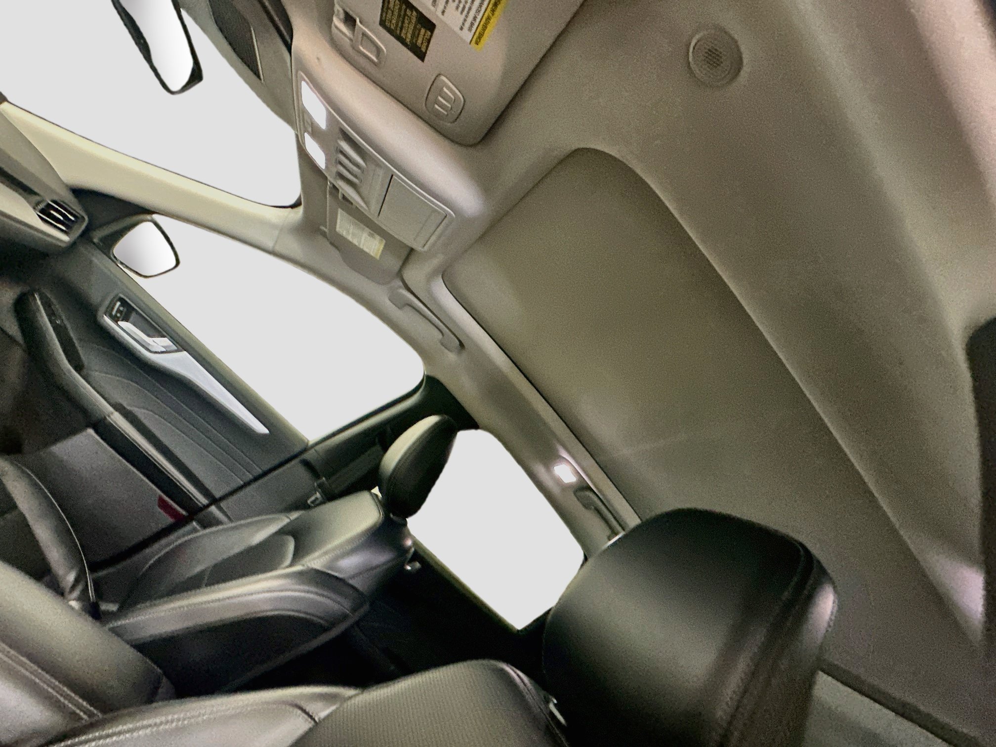 Used 2025 Ford Escape Platinum AWD/4WD image 27