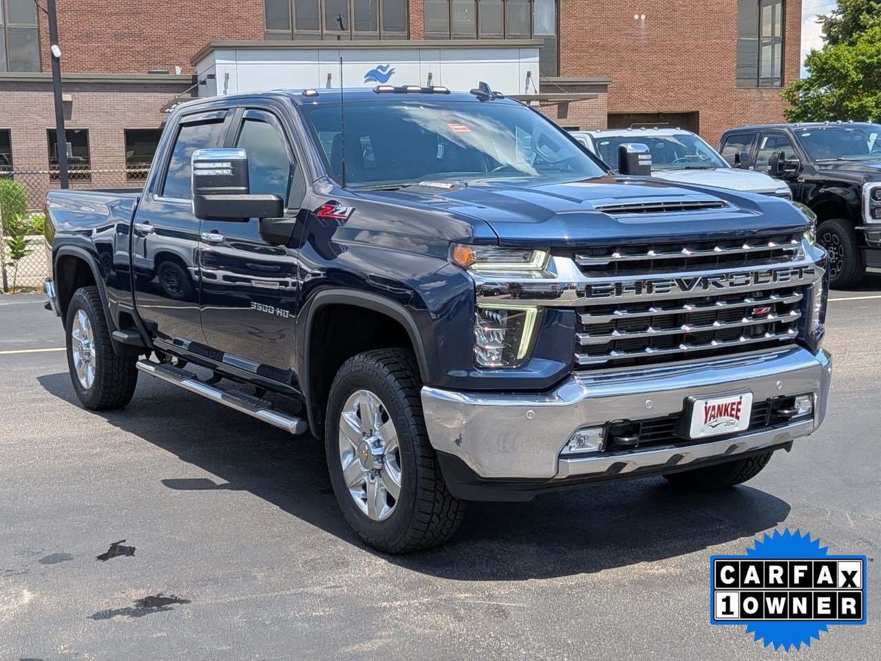 Used 2022 Chevrolet Silverado 3500 LTZ w/ LTZ Premium Package AWD/4WD image 35