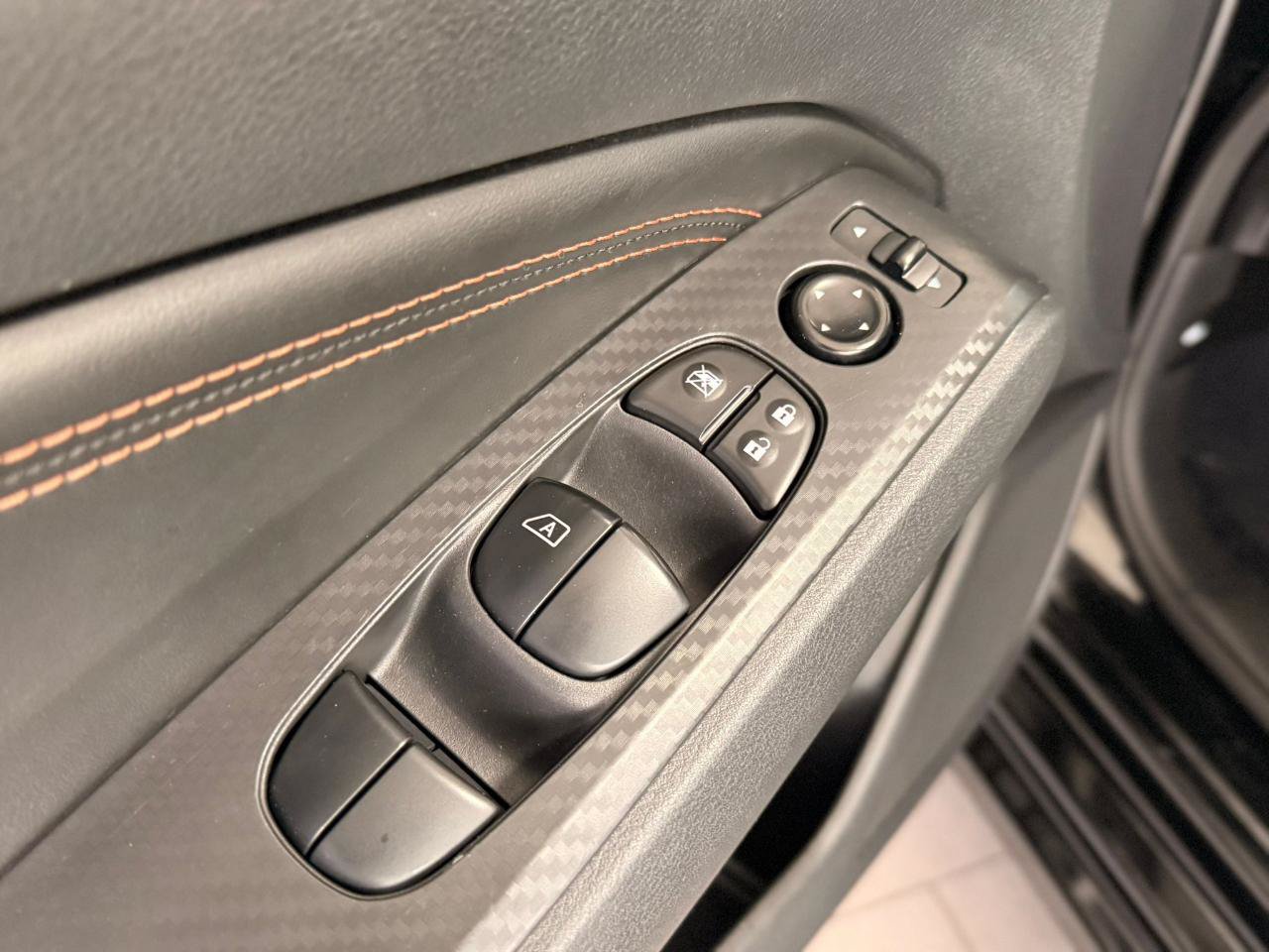 Used 2022 Nissan Altima 2.5 SR w/ Midnight Edition Package FWD image 13