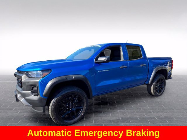 Used 2023 Chevrolet Colorado Trail Boss w/ Advanced Trailering Package AWD/4WD image 4