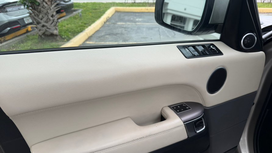 Used 2017 Land Rover Range Rover Sport HSE AWD/4WD image 17