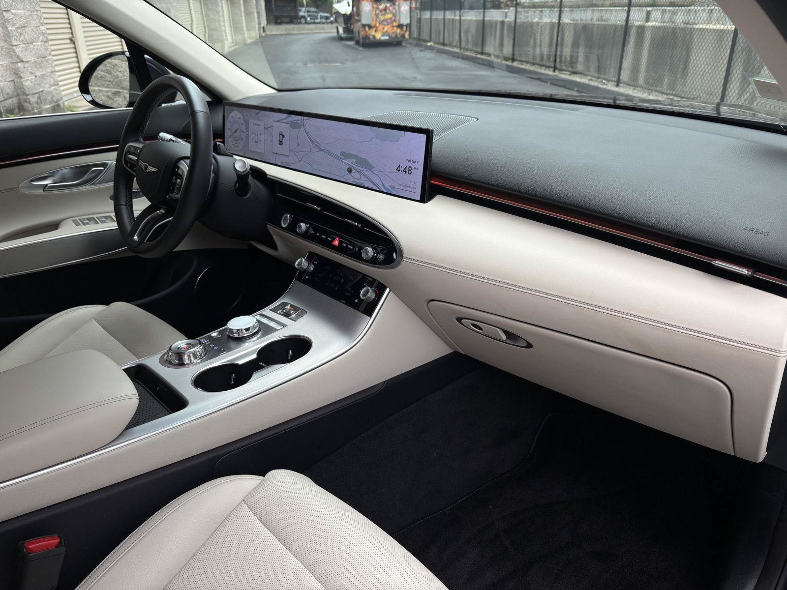 New 2026 Genesis GV70 2.5T Select AWD/4WD image 9