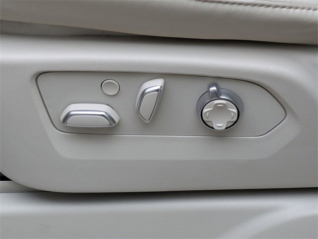 Certified 2025 Cadillac Escalade ESV Sport Platinum w/ LPO, ONYX Package image 20