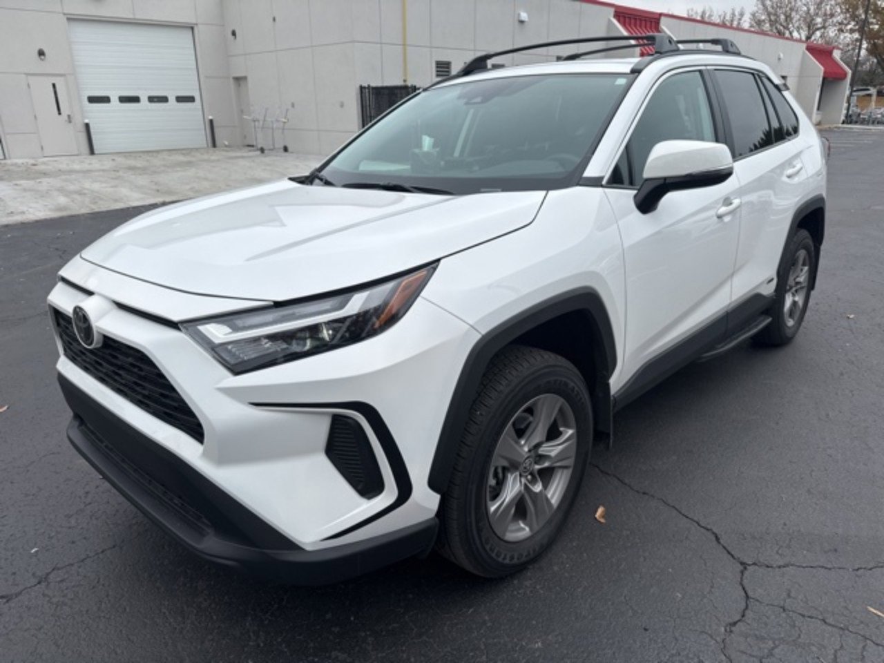 Certified 2025 Toyota RAV4 XLE image 1