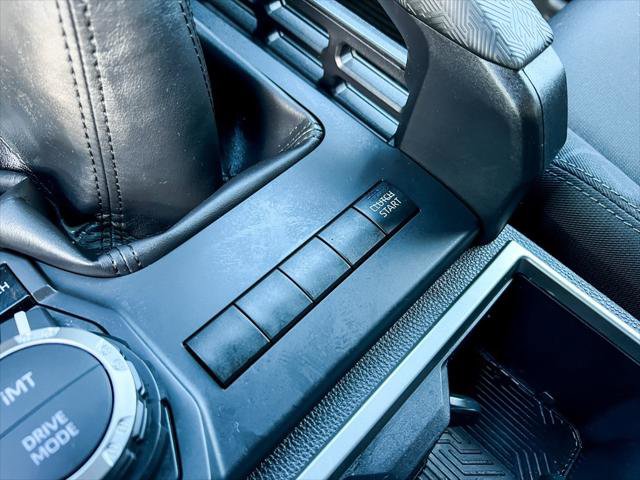Certified 2025 Toyota Tacoma SR image 25