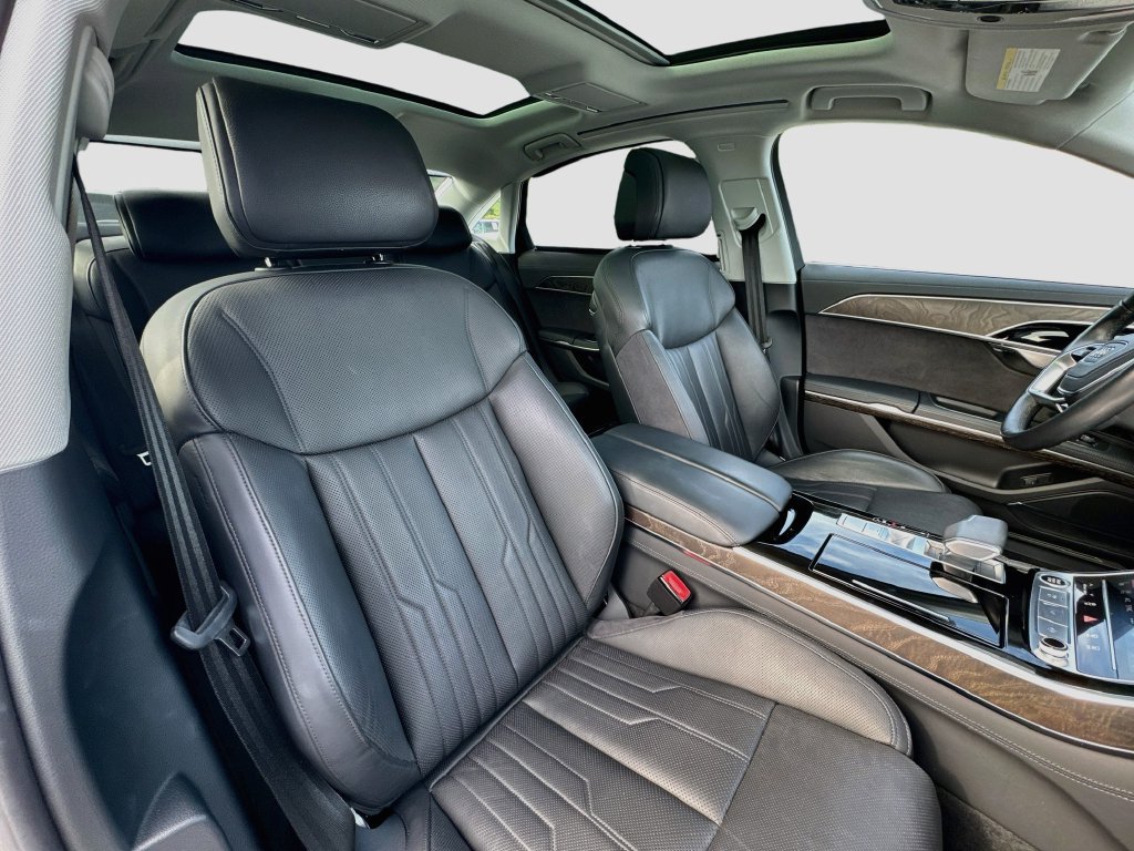 Used 2023 Audi A8 L 3.0T AWD/4WD image 31