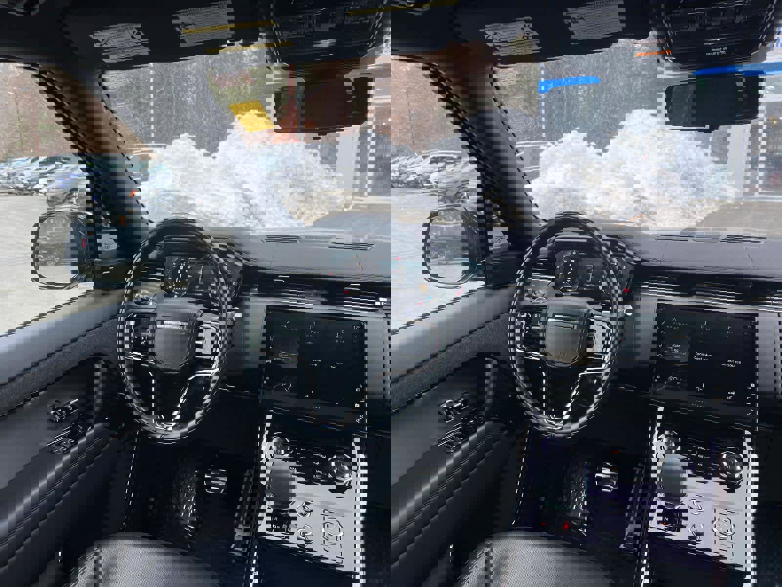 Used 2023 Land Rover Range Rover Sport SE Dynamic image 36