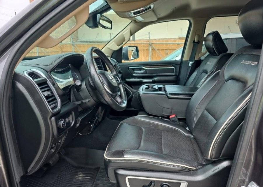 Used 2019 RAM 1500 Laramie AWD/4WD image 5