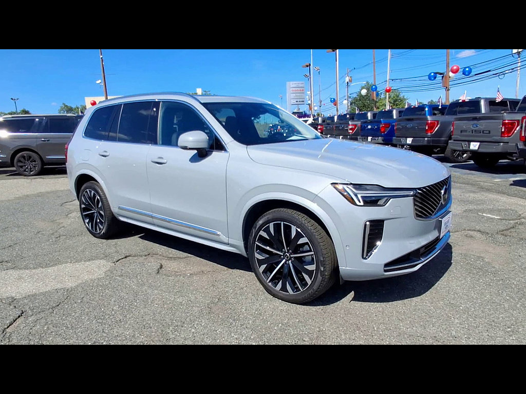 Used 2025 Volvo XC90 T8 Plus w/ Protection Package Premier AWD/4WD image 2