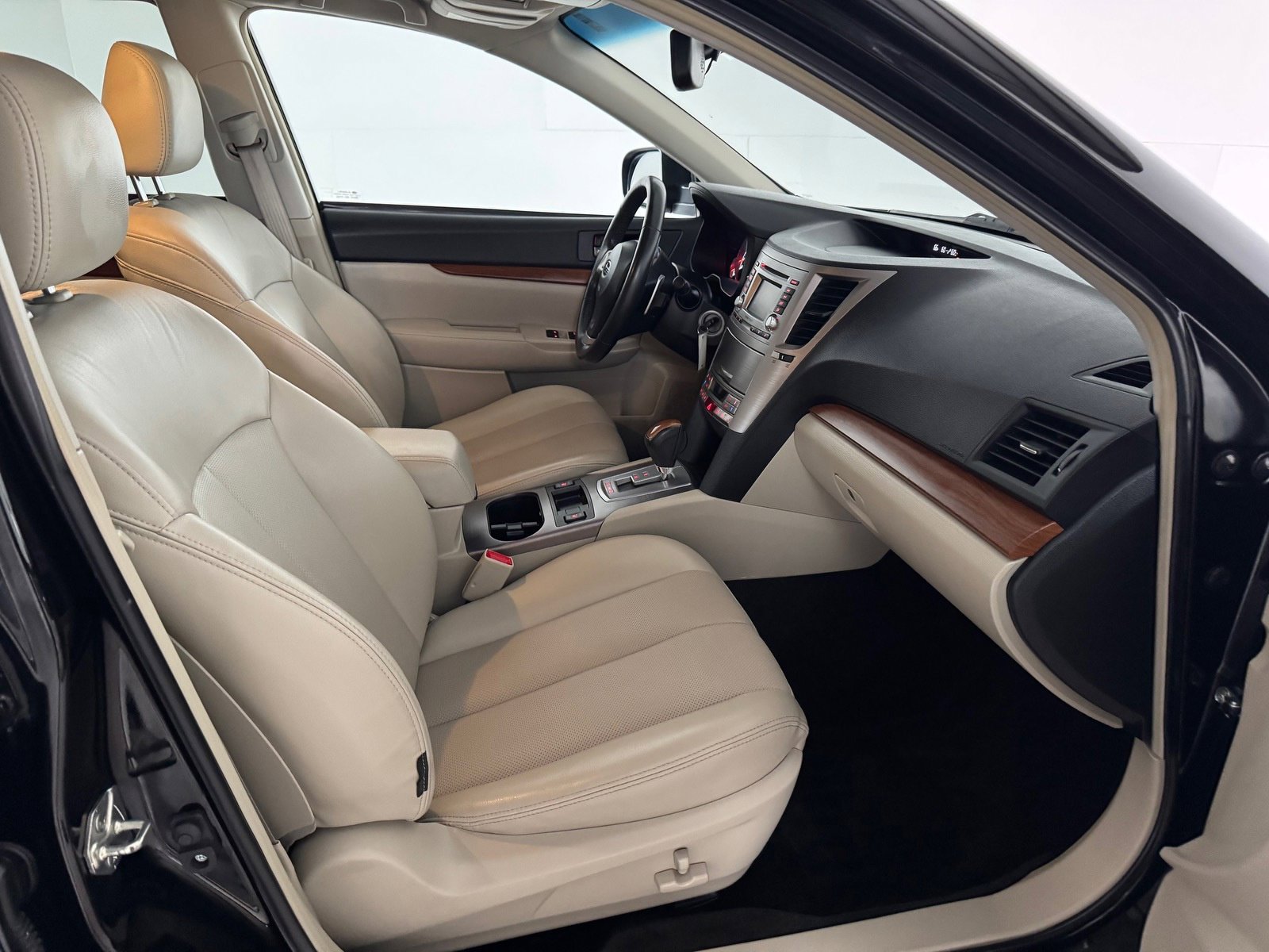 Used 2013 Subaru Outback 2.5i Limited w/ Moonroof Pkg AWD/4WD image 20