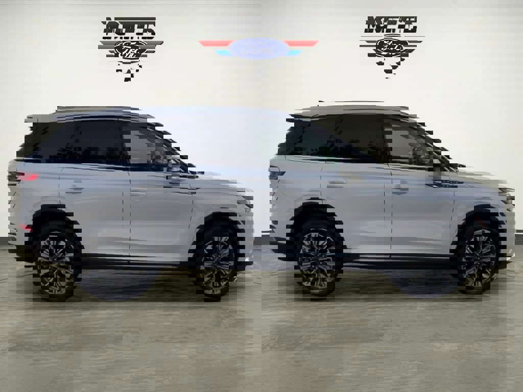 Used 2021 Lincoln Corsair Reserve w/ Elements Package image 8