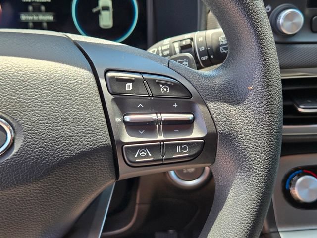 Used 2023 Hyundai Kona SE FWD image 28