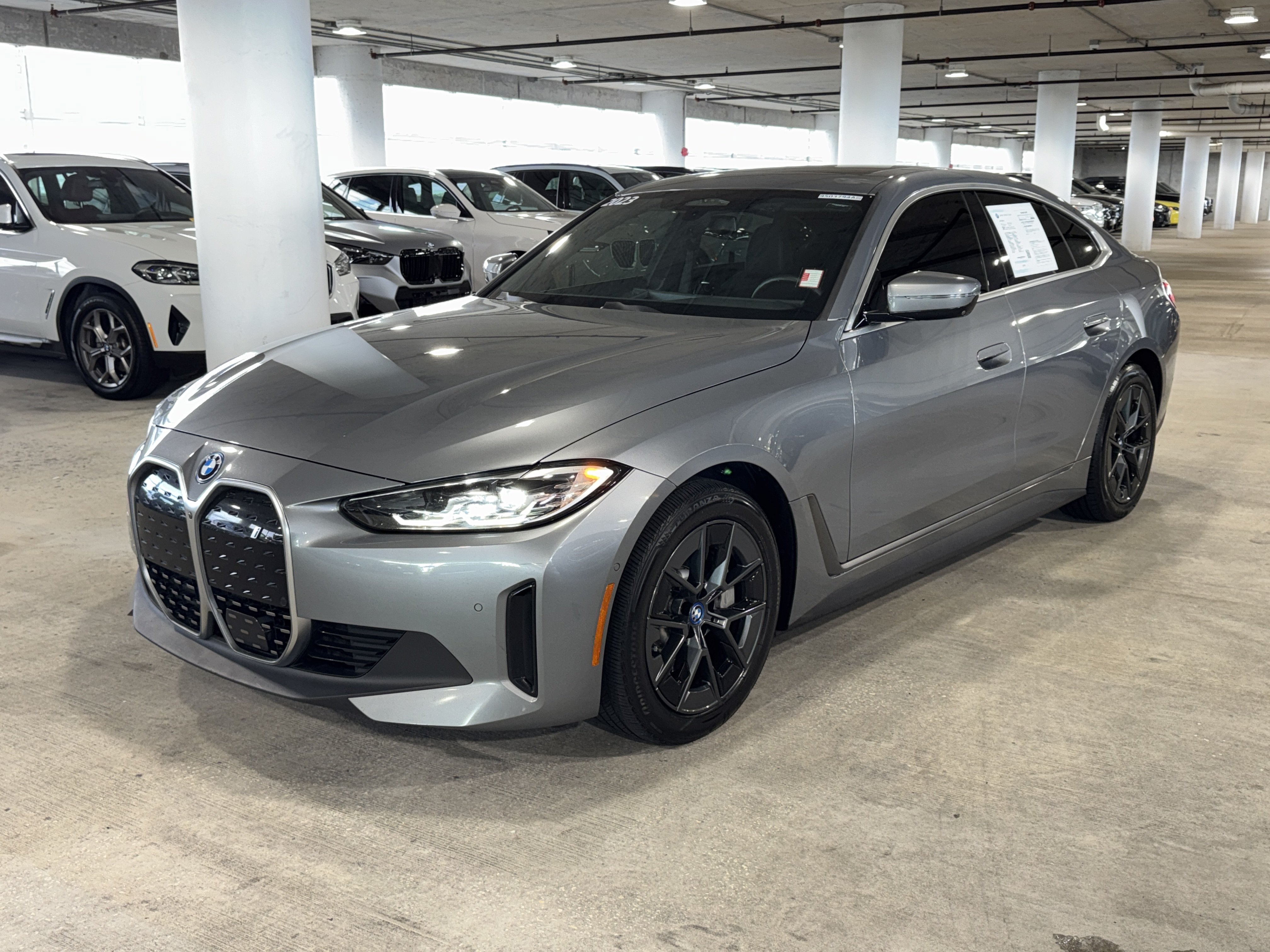 Used 2023 BMW i4 eDrive40 RWD image 4