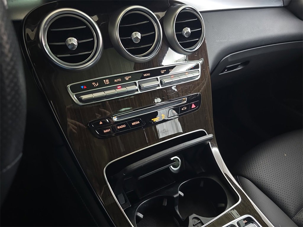 Used 2019 Mercedes-Benz GLC 300 image 27