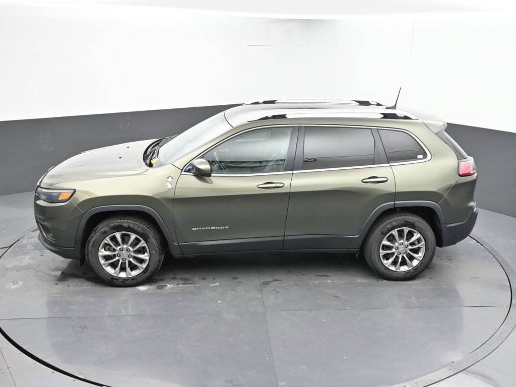 Used 2019 Jeep Cherokee Latitude Plus w/ Comfort/Convenience Group AWD/4WD image 18