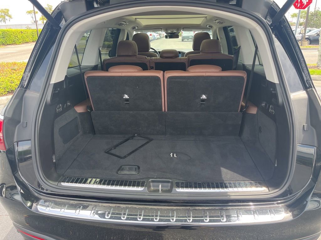 Used 2024 Mercedes-Benz GLS 580 4MATIC image 6