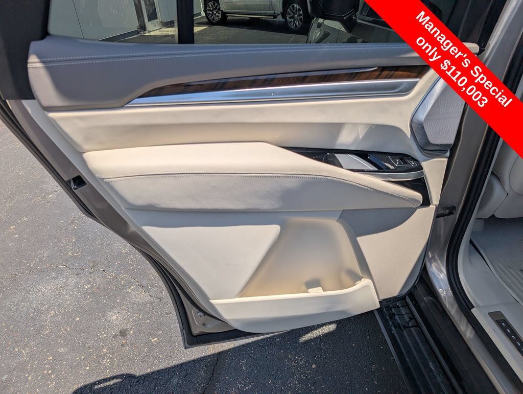 Used 2025 Cadillac Escalade Sport Platinum w/ LPO, Floor Liner Package AWD/4WD image 10