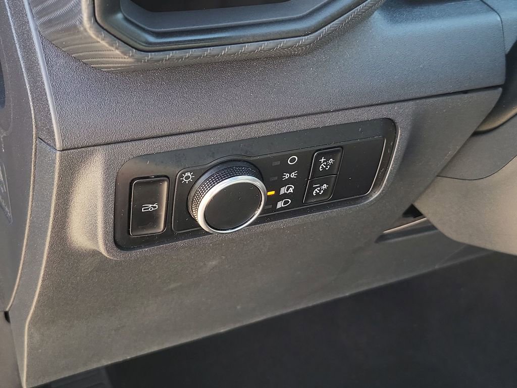 Used 2025 Ford Mustang EcoBoost image 17