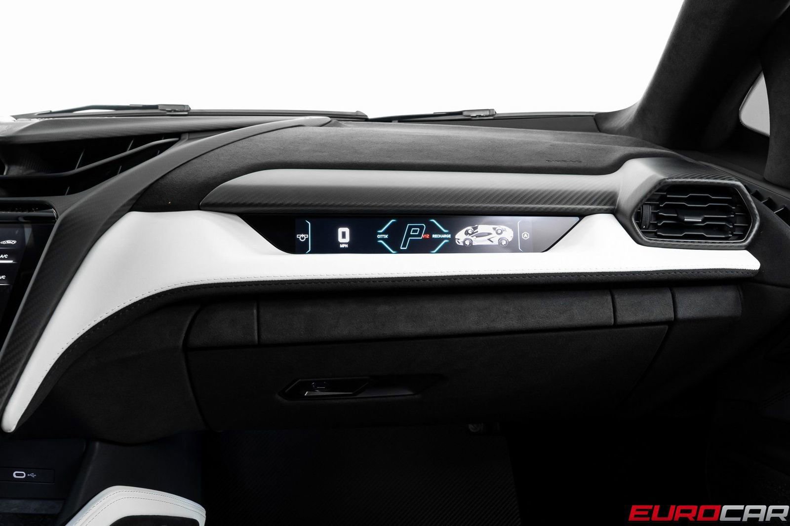 Used 2025 Lamborghini Revuelto AWD/4WD image 36